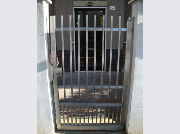CỬA CỔNG 1 CÁNH INOX - MẪU 012 | Inox Việt