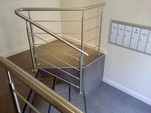 TAY VỊN CẦU THANG INOX - MẪU 092 | Inox Việt